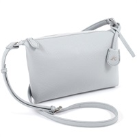 ショルダーバッグ